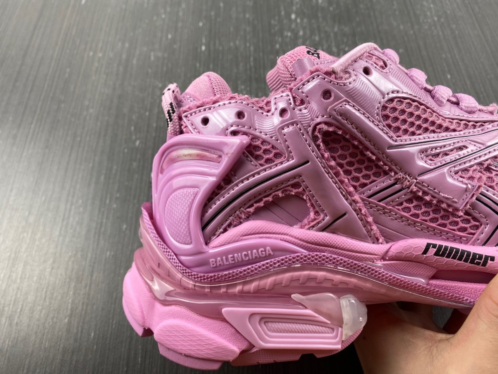 Balenciaga 7.0 Sneaker 009