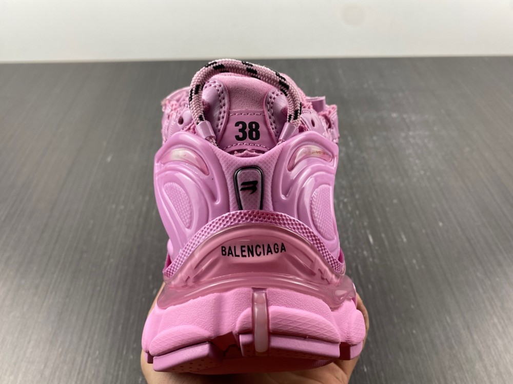 Balenciaga 7.0 Sneaker 009