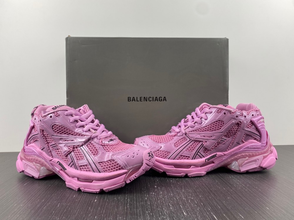 Balenciaga 7.0 Sneaker 009