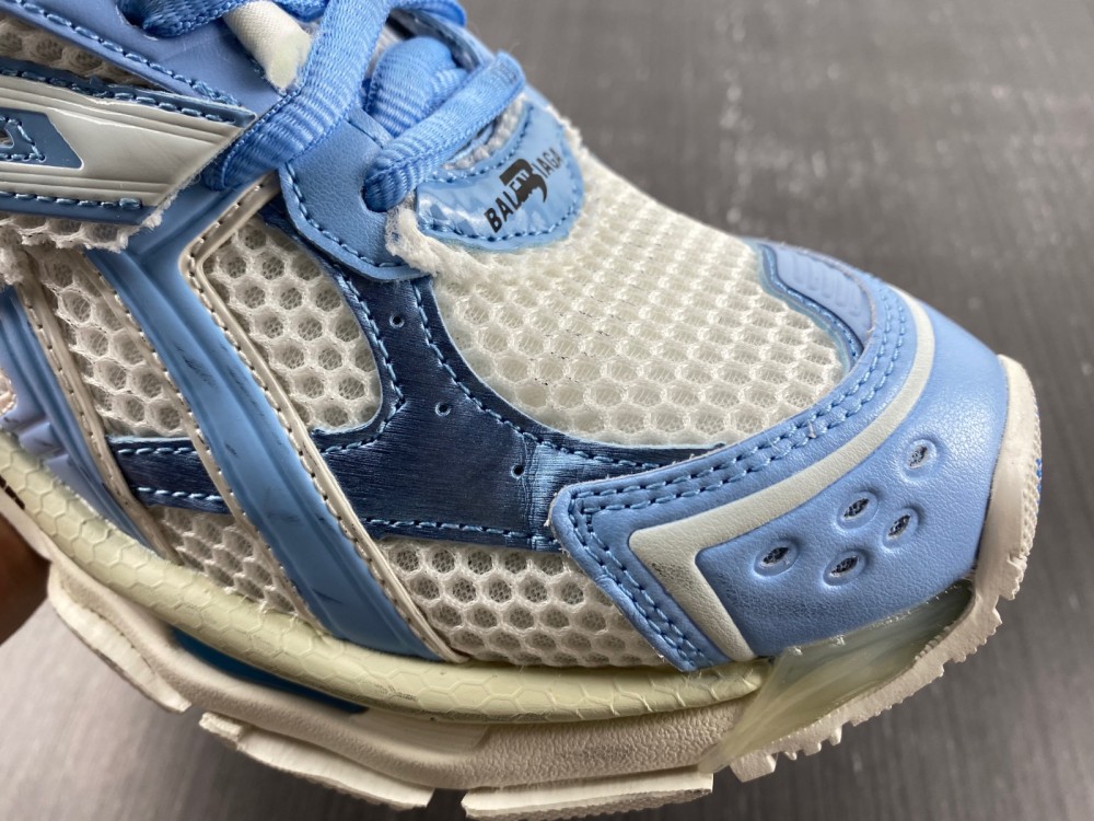 Balenciaga 7.0 Sneaker 010