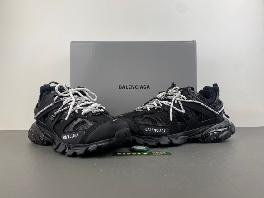 Balenciaga Track Trail Laces 3.0 012