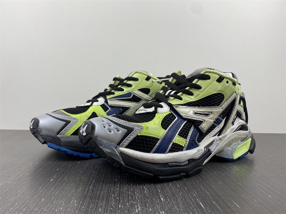 Balenciaga 7.0 Sneaker 012