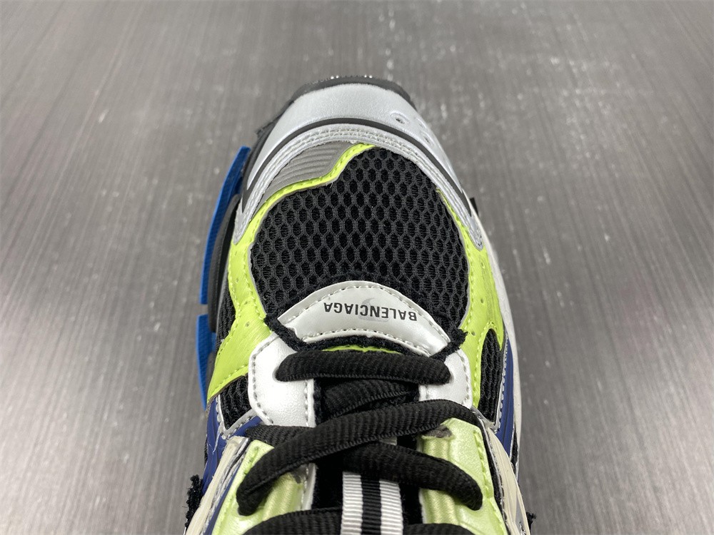 Balenciaga 7.0 Sneaker 012