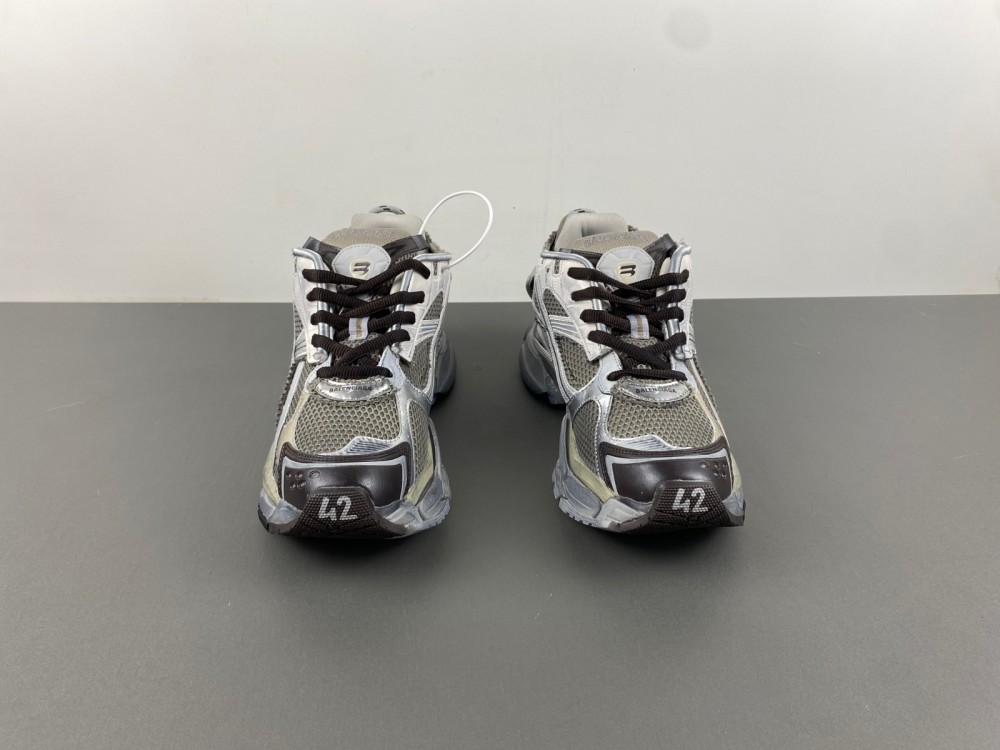 Balenciaga 7.0 Sneaker 013