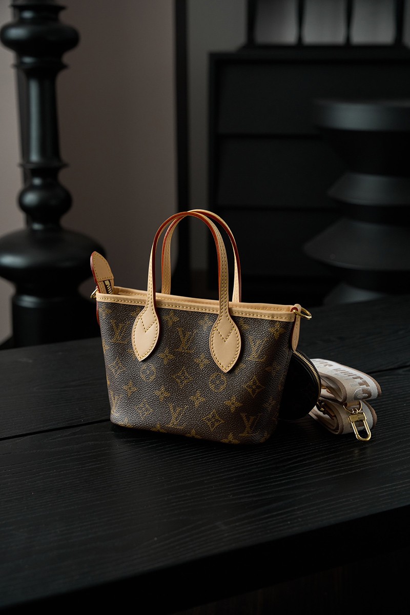 Neverfull BB M46705
