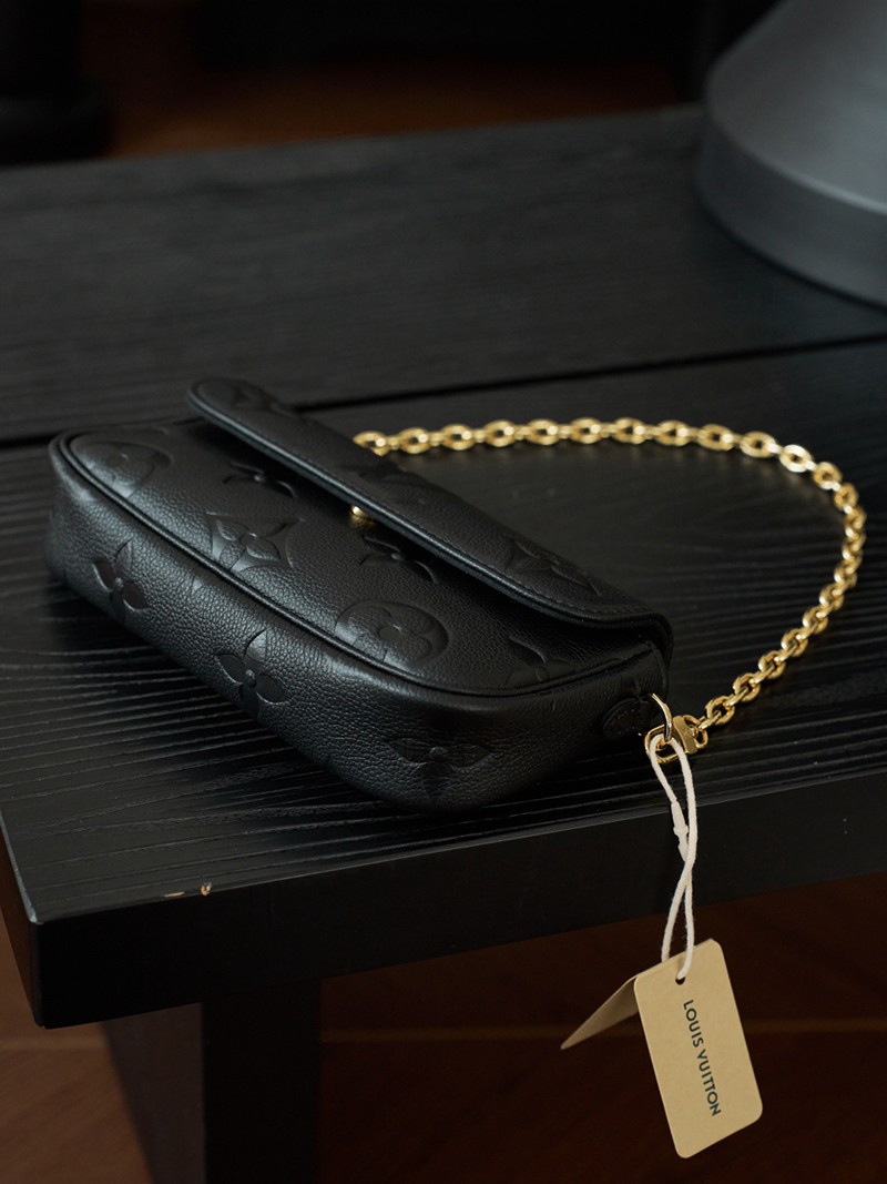 Wallet On Chain Ivy M82154