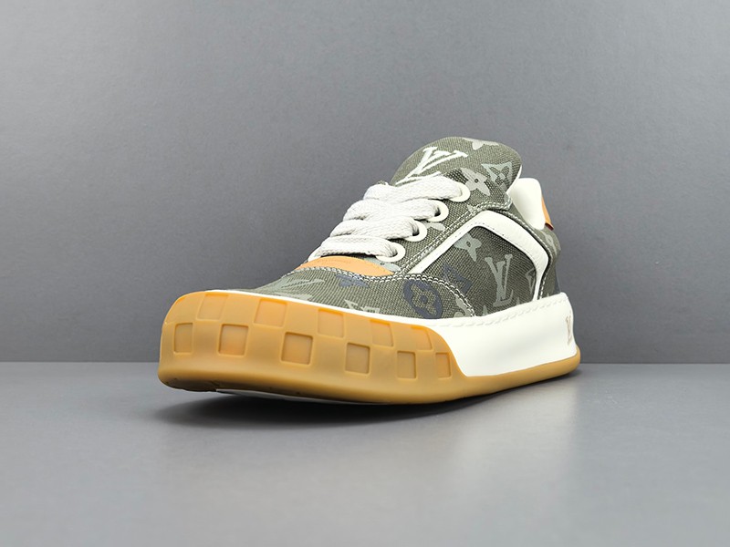 LV Tilted Sneaker 001