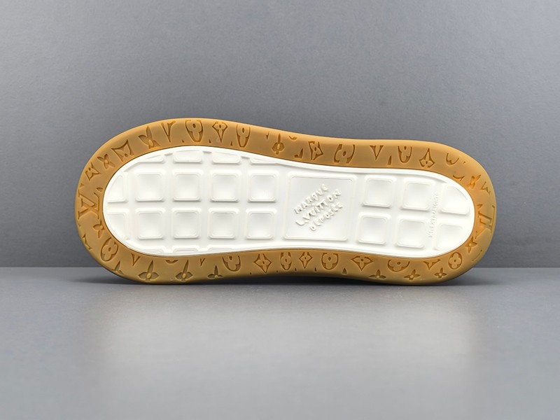 LV Tilted Sneaker 001