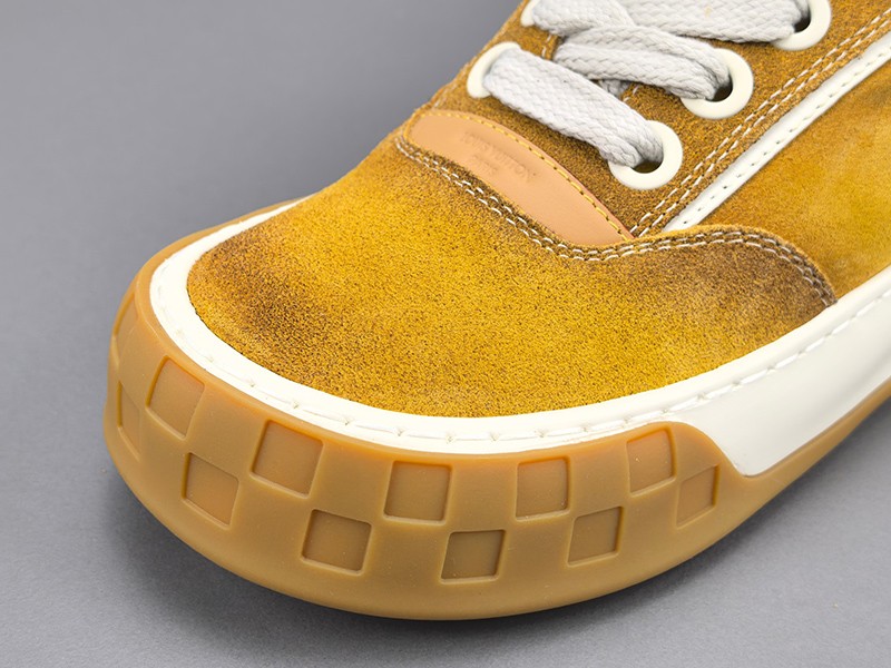 LV Tilted Sneaker 002