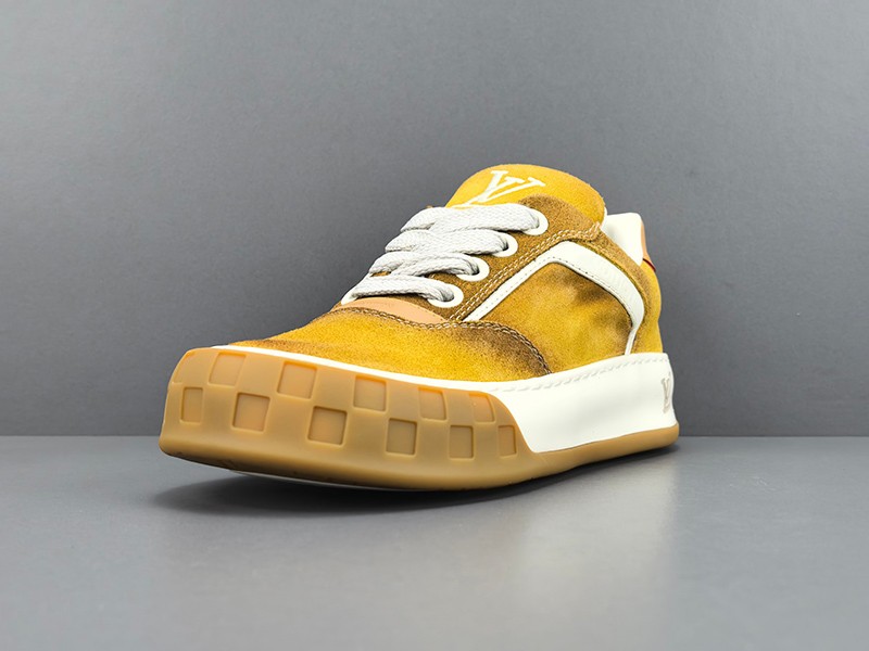 LV Tilted Sneaker 002