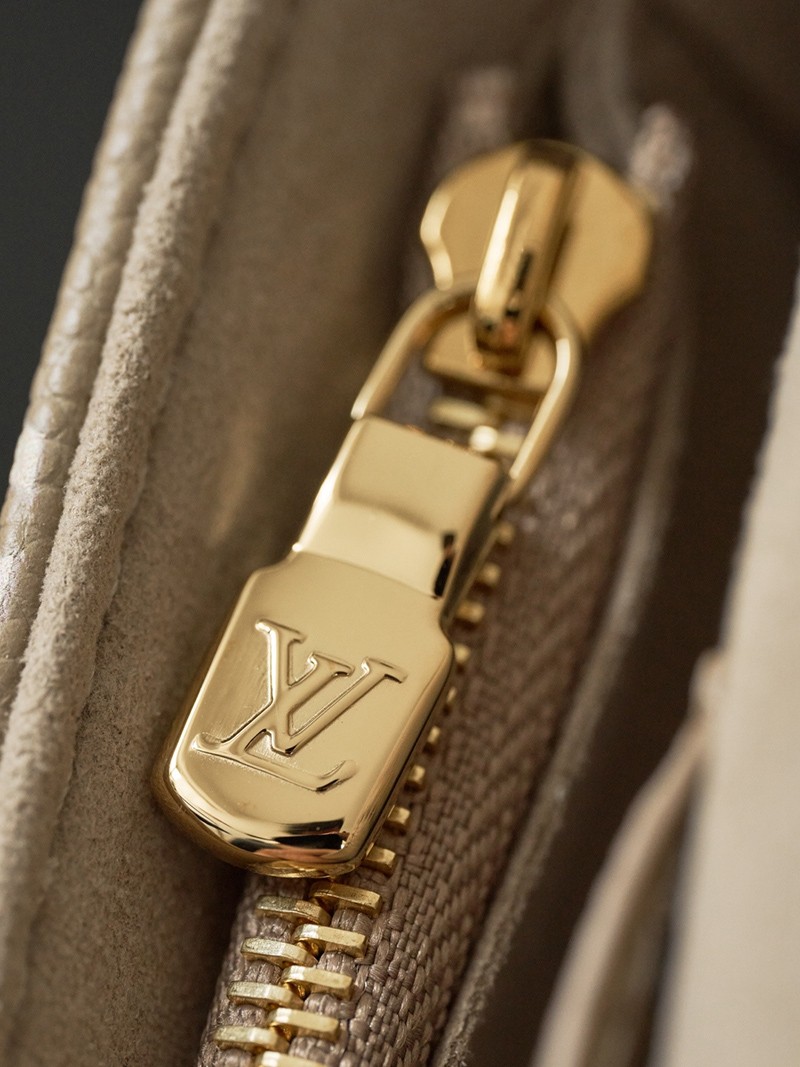 Wallet On Chain Ivy M82211