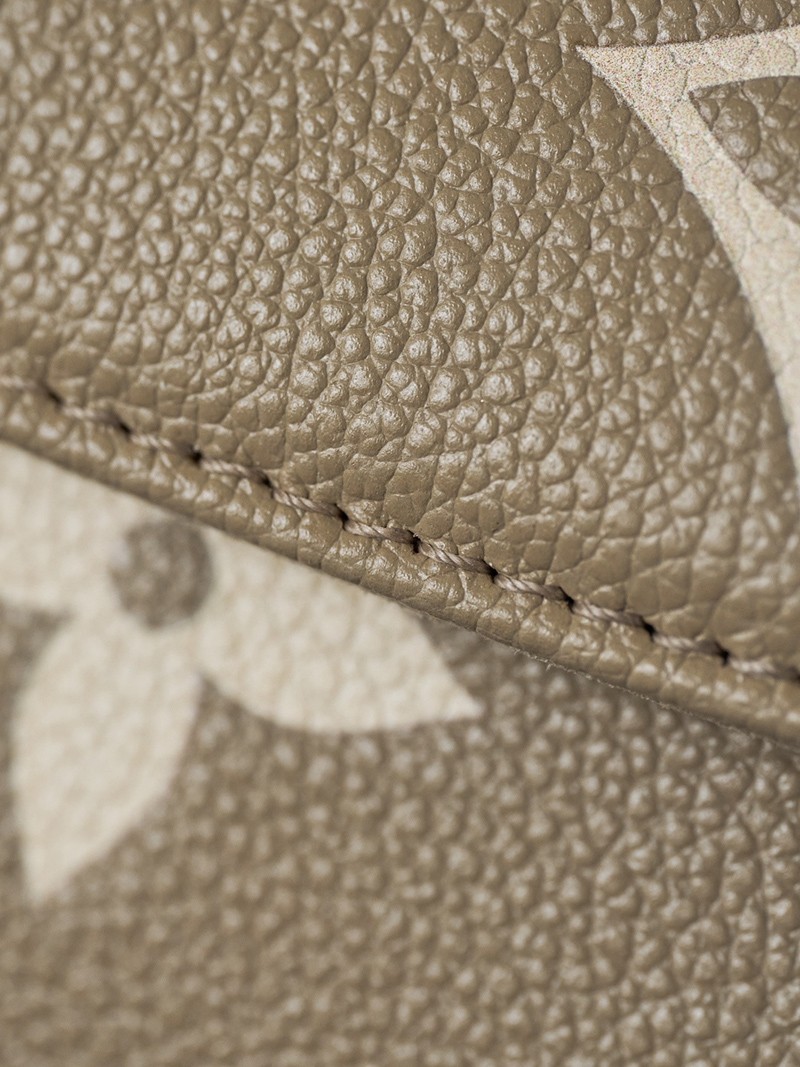 Wallet On Chain Ivy M82211