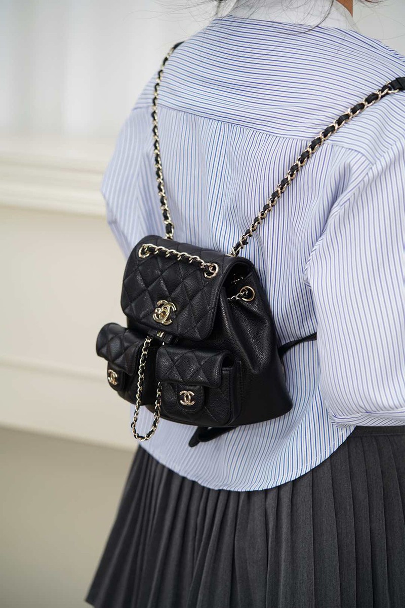 Chanel 23P Duma Mina Black