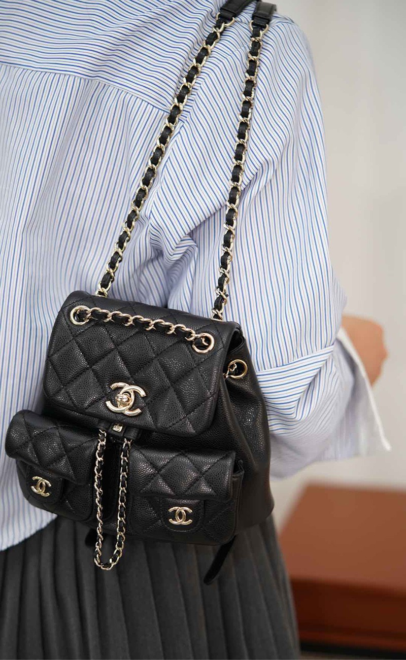 Chanel 23P Duma Mina Black