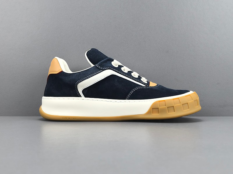 LV Tilted Sneaker 003