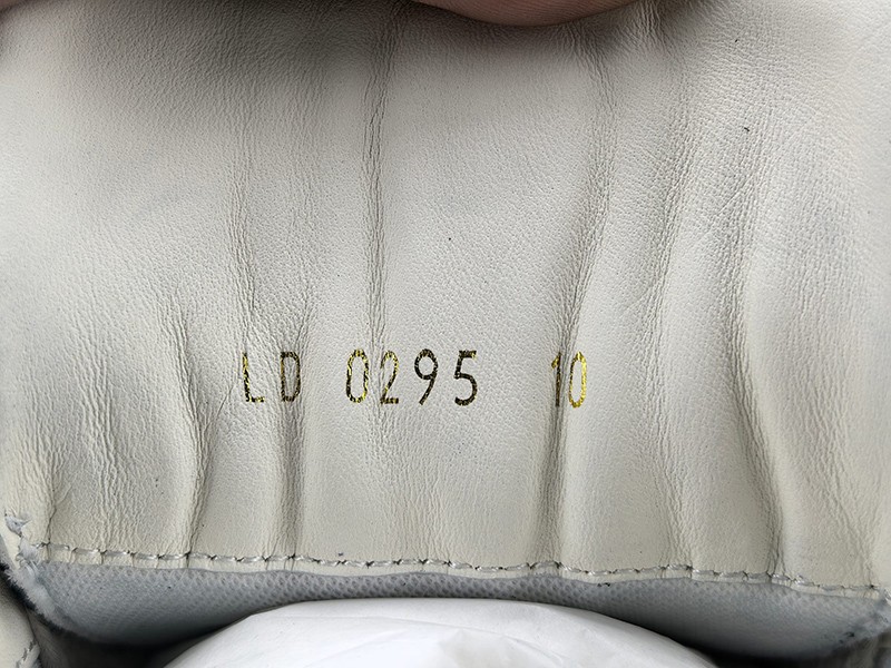 LV Tilted Sneaker 003