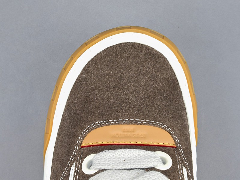 LV Tilted Sneaker 004