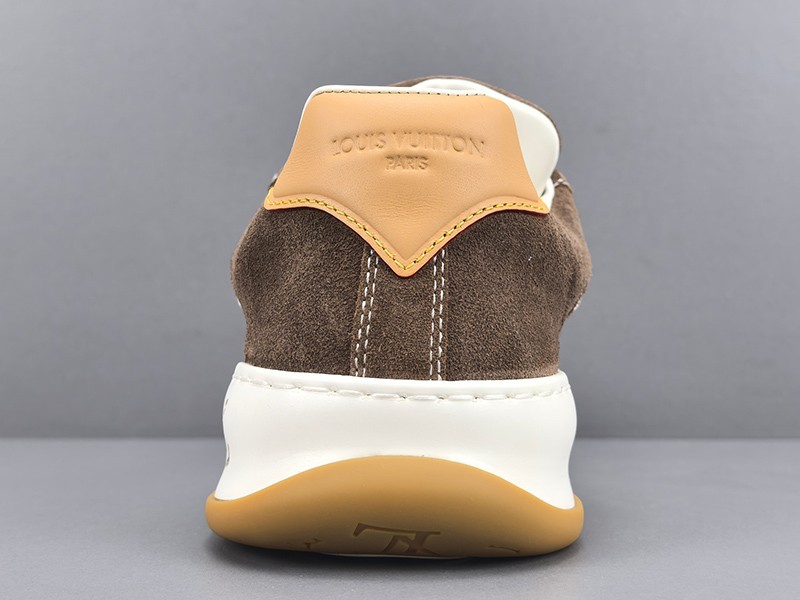 LV Tilted Sneaker 004