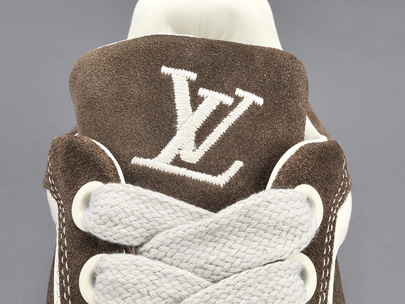 LV Tilted Sneaker 004