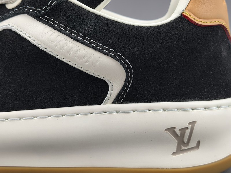 LV Tilted Sneaker 005