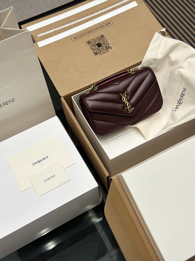 Loulou 24 Red 801437