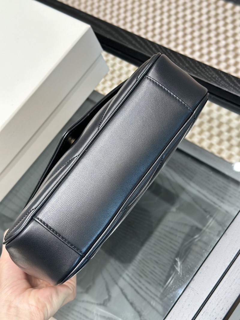 Loulou 24 Black 801437