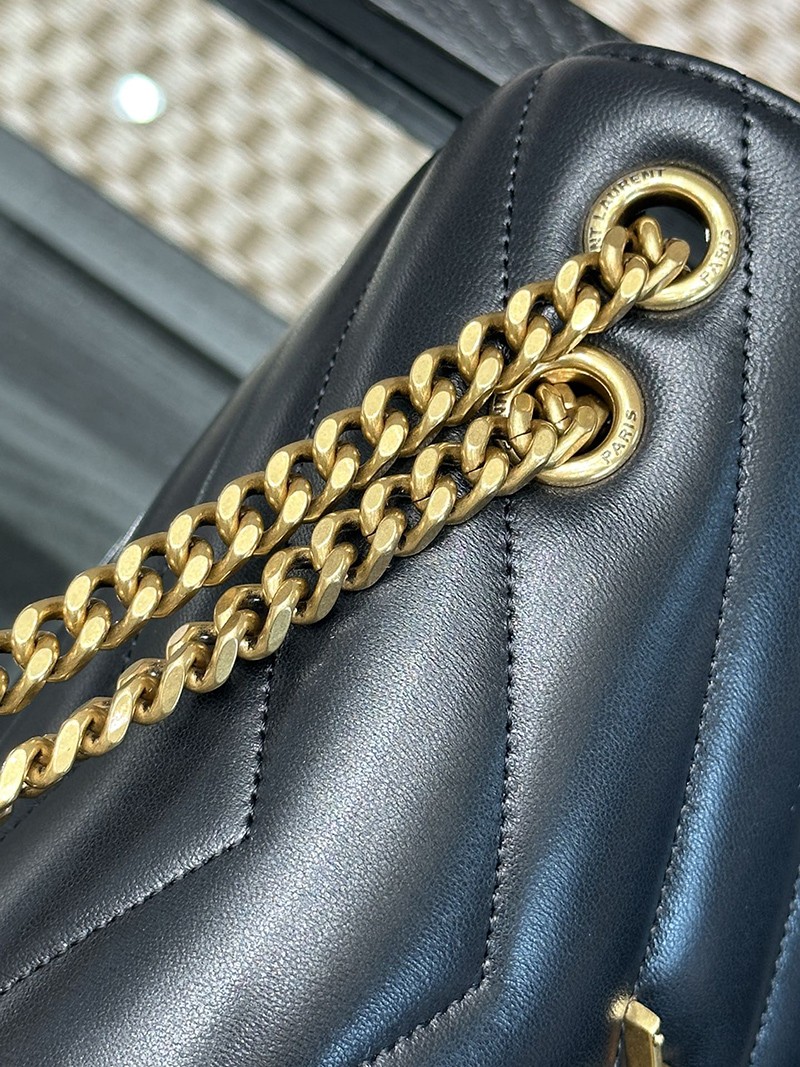 Loulou 24 Black 801437