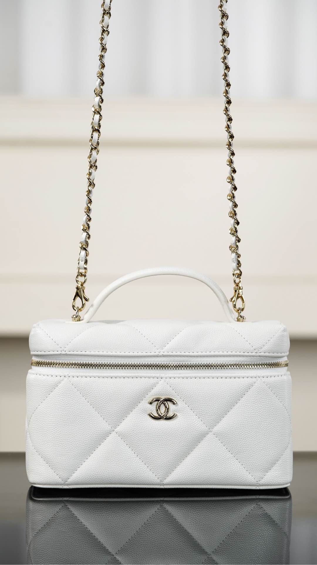 Chanel 25K LP White