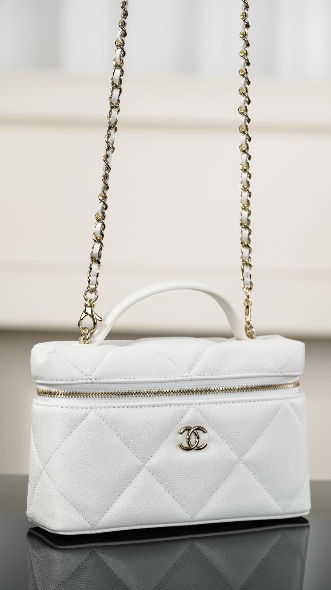 Chanel 25K LP White