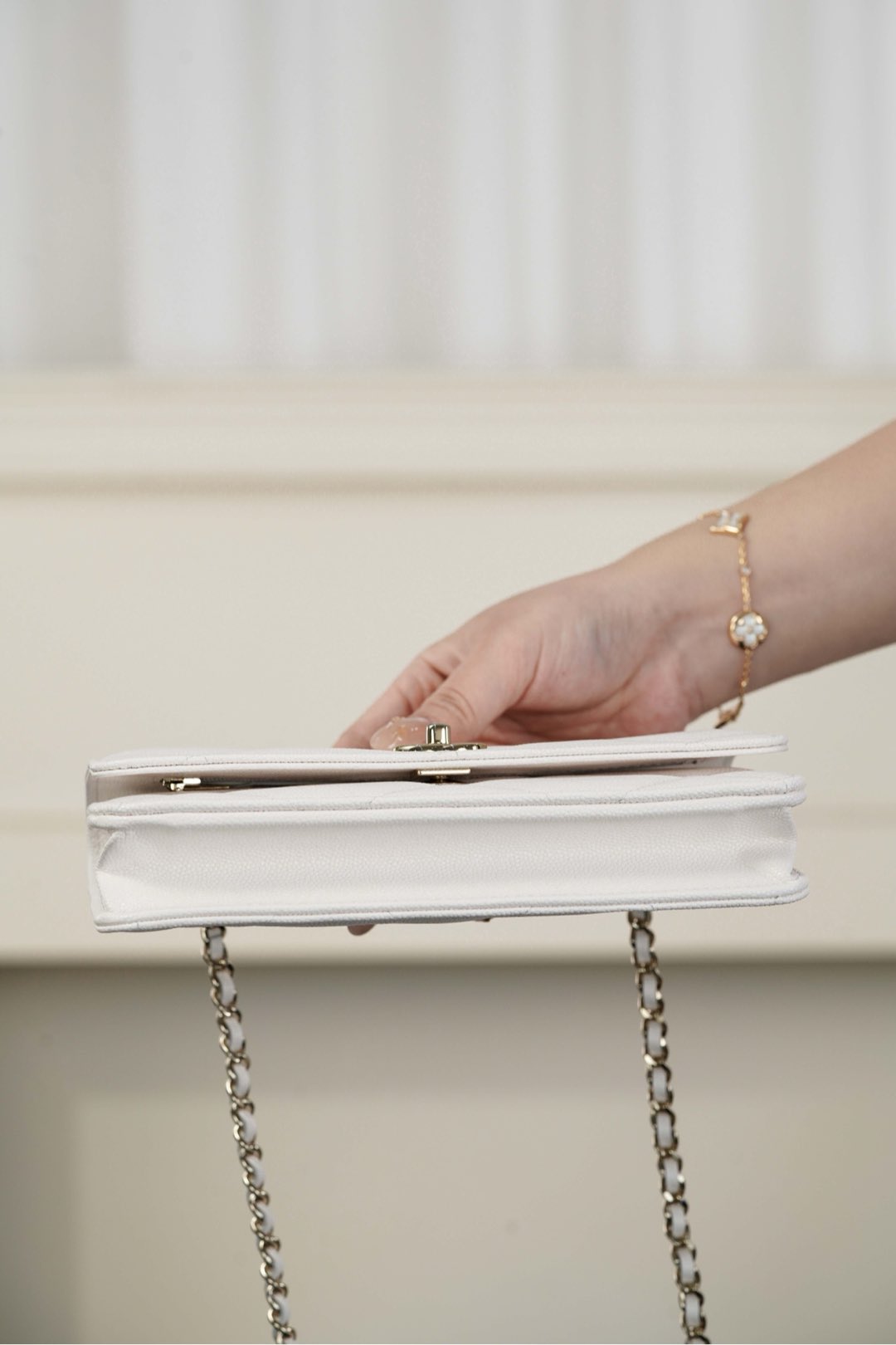 Chanel 25K Woc Black