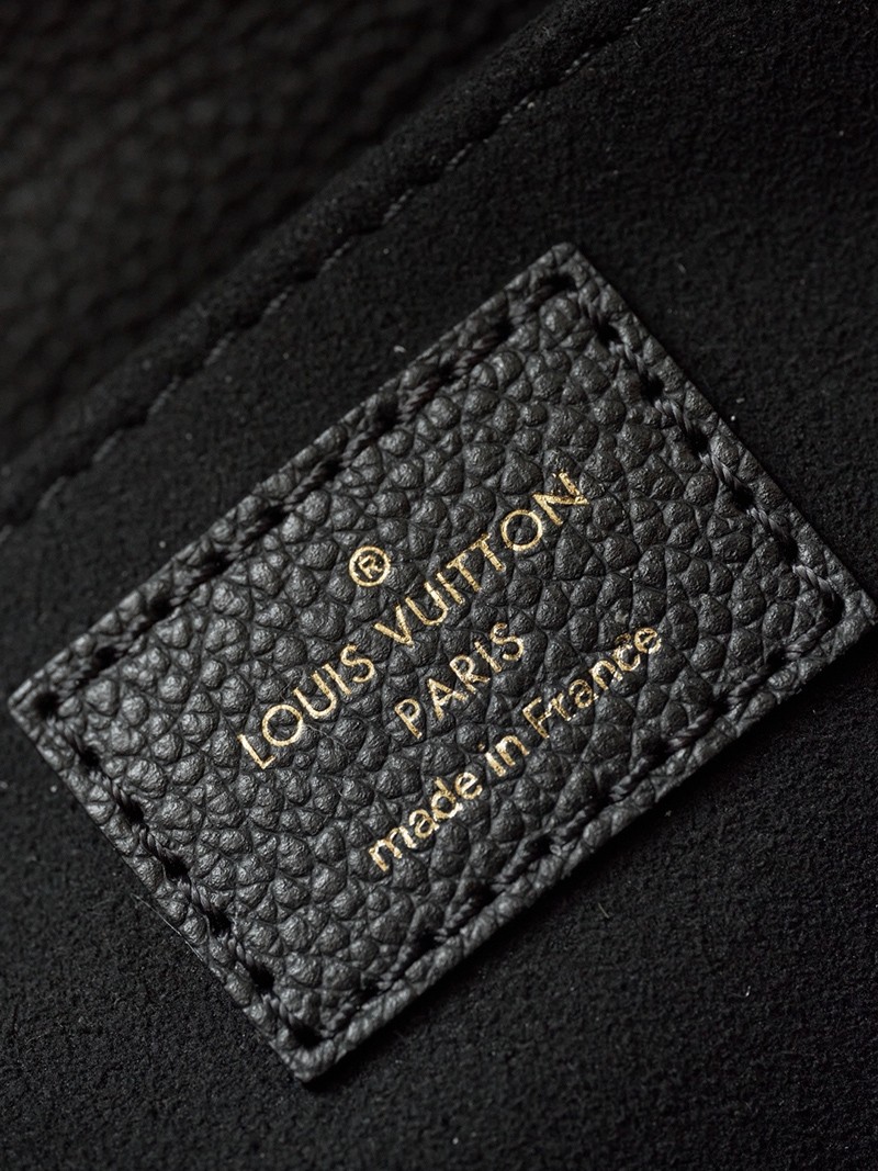 Pochette Metis East West M46596