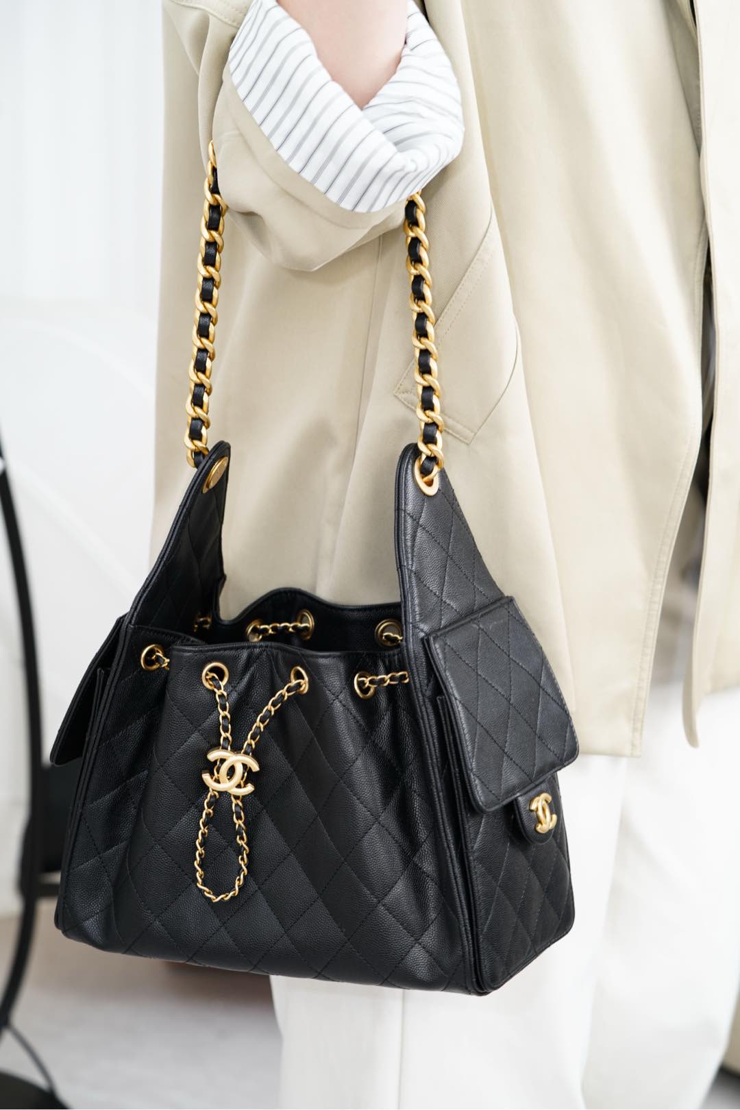 Chanel 25S Small Hobo Black