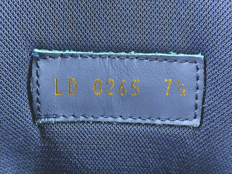 LV Trainer Sneaker 004