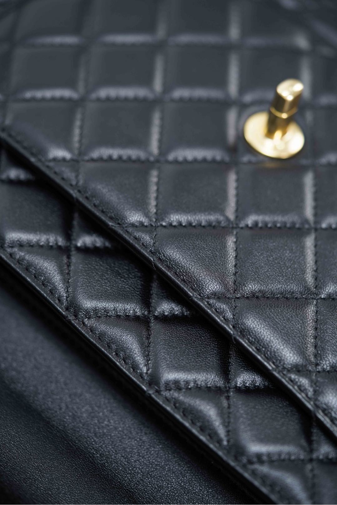 Chanel 25B Bag Black