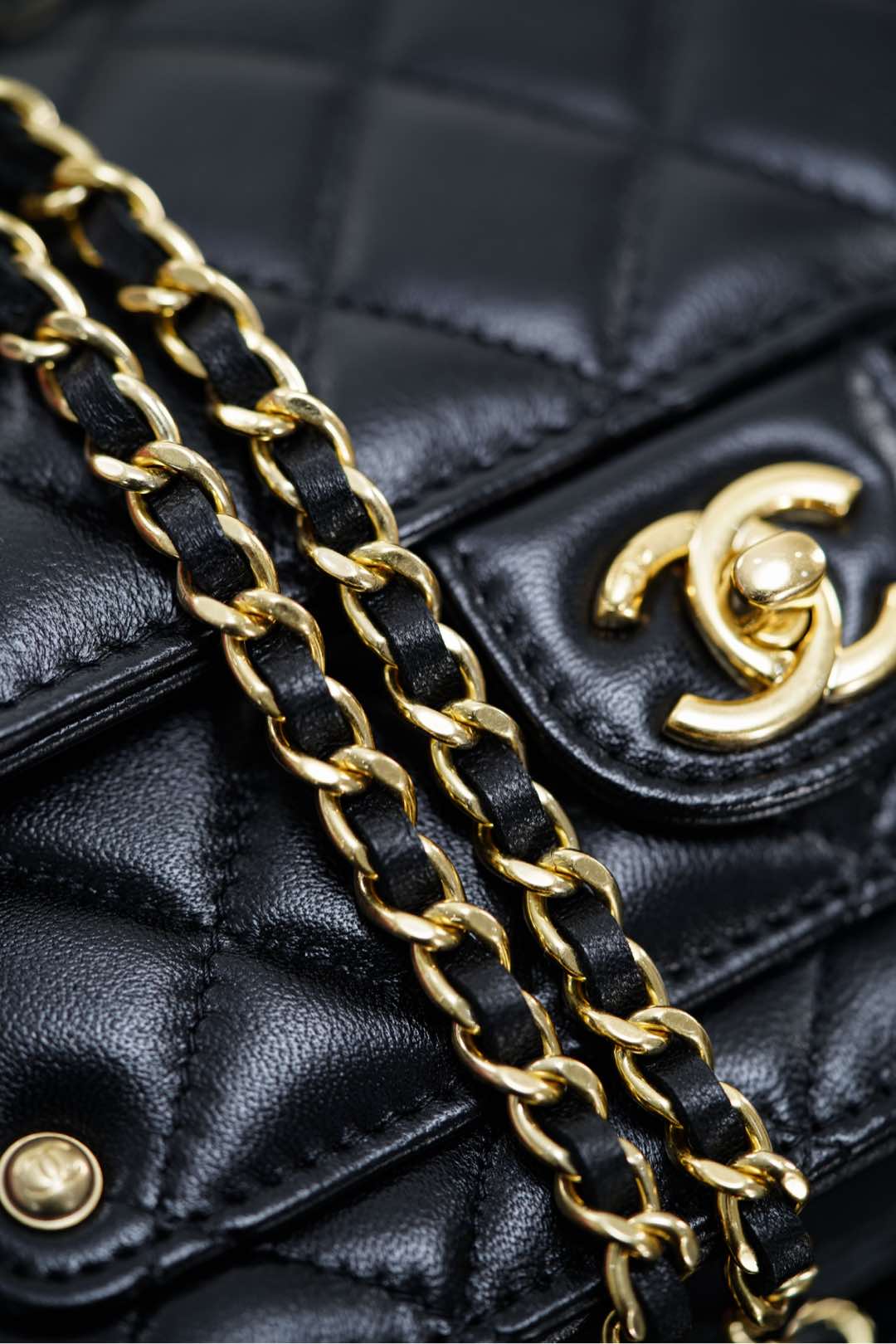 Chanel 25B Bag Woc Black