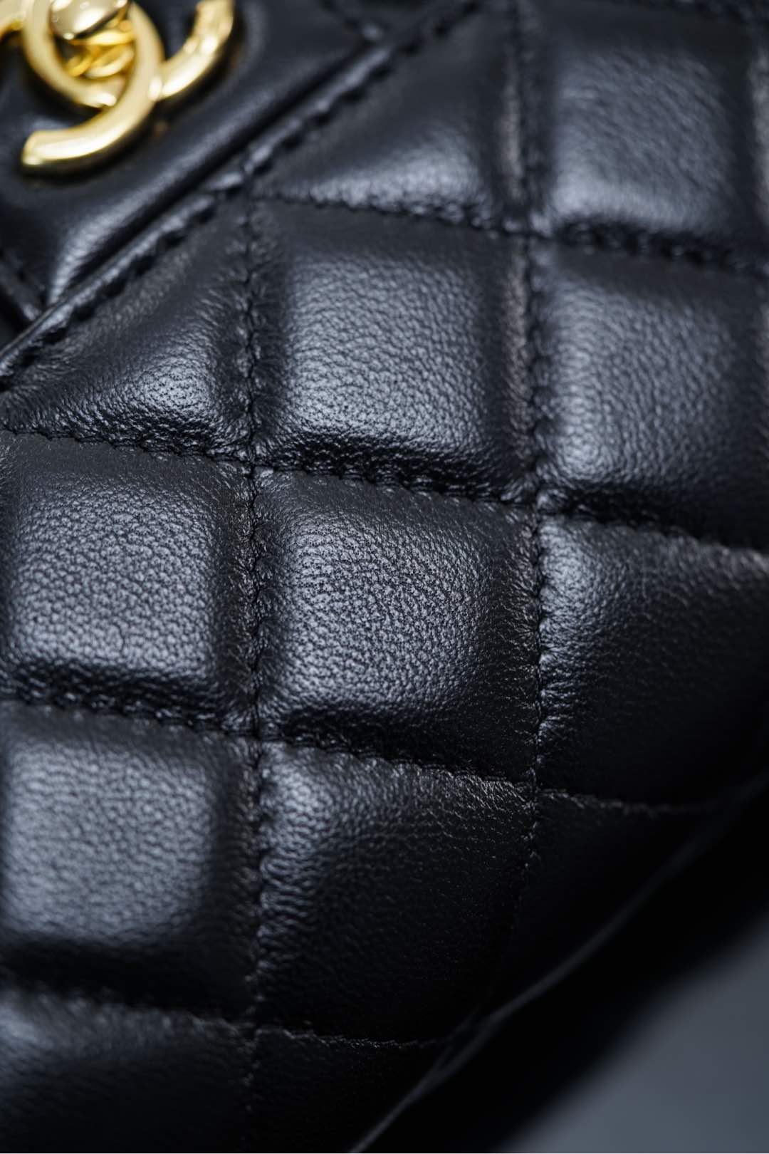 Chanel 25B Bag Woc Black