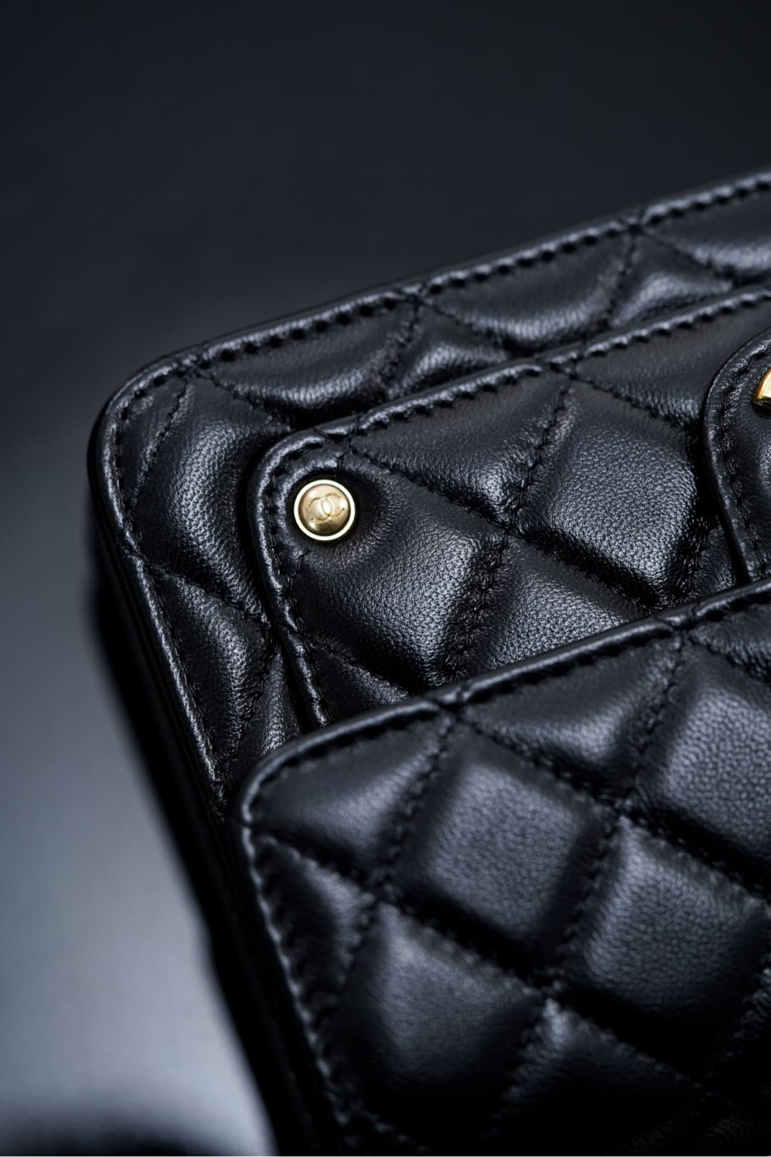 Chanel 25B Bag Woc Black