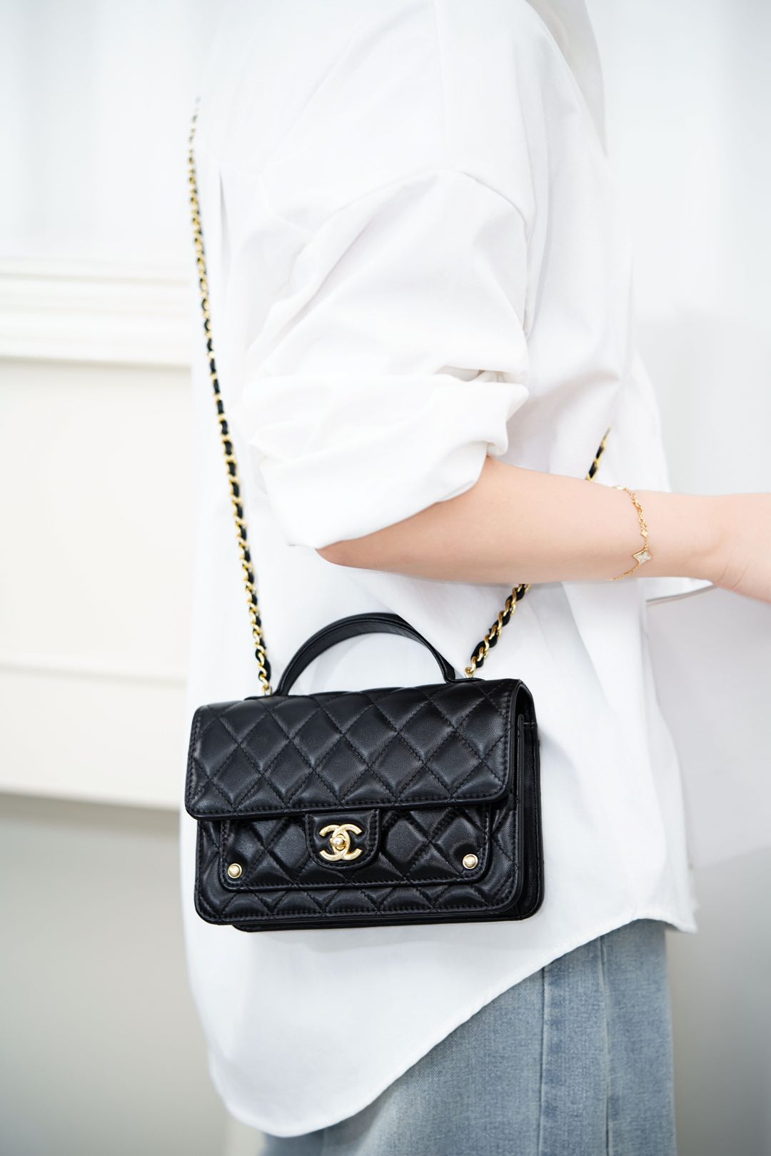 Chanel 25B Bag Woc Black
