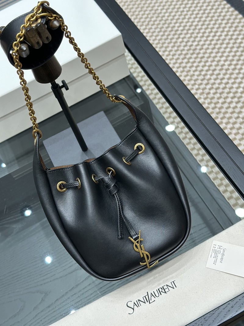 Paris Hobo Black 840888