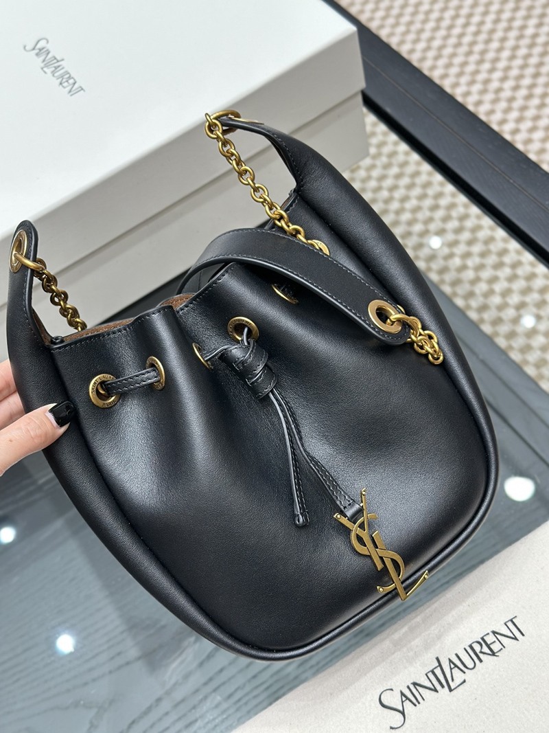 Paris Hobo Black 840888