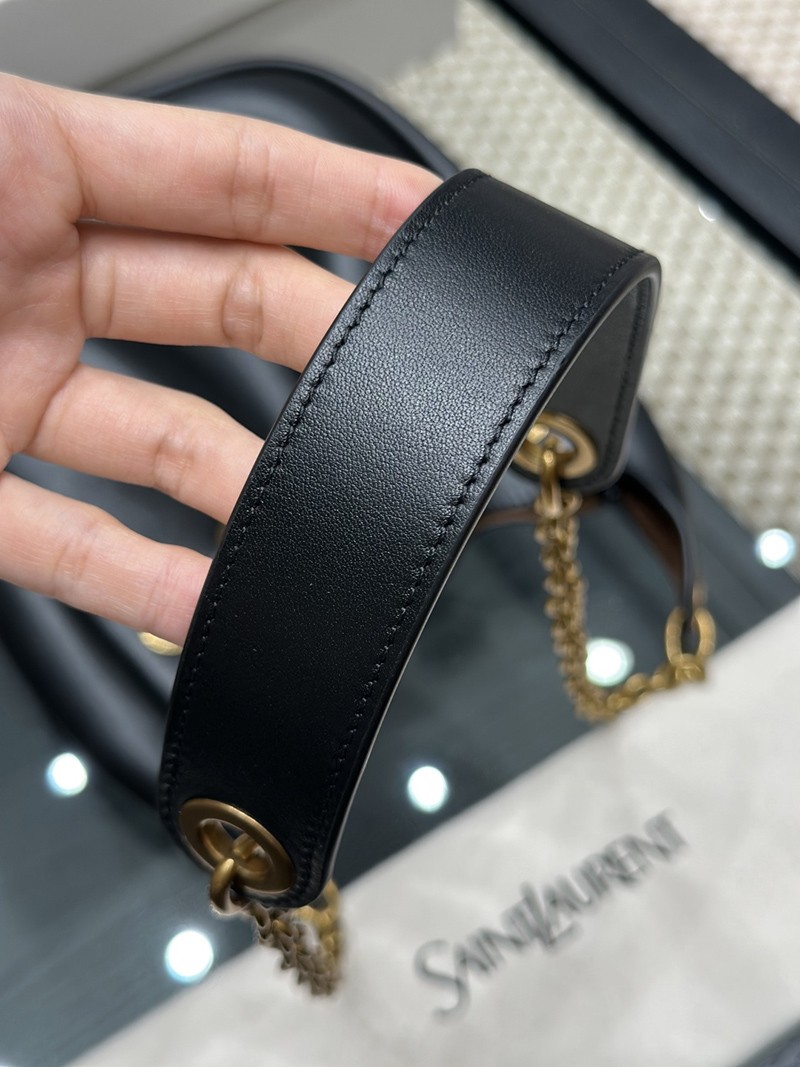 Paris Hobo Black 840888