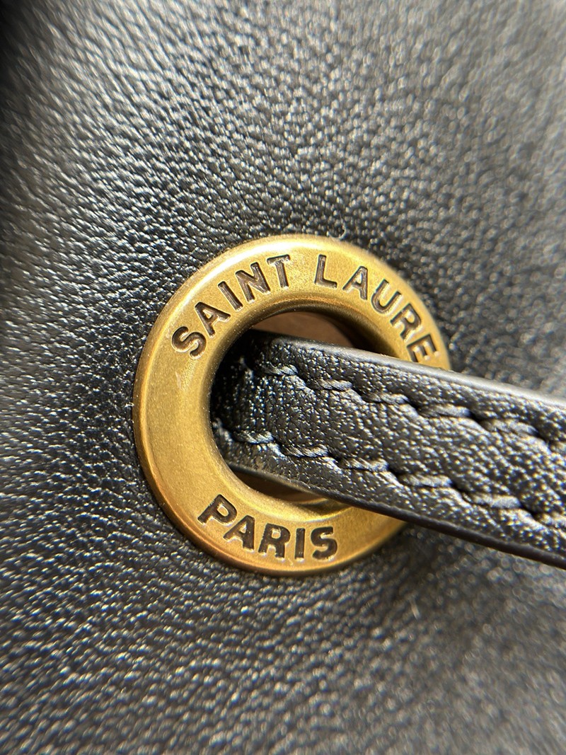 Paris Hobo Black 840888