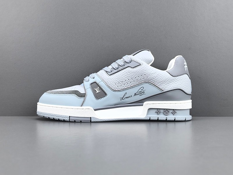LV Trainer Sneaker 006