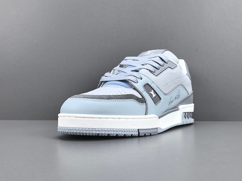 LV Trainer Sneaker 006