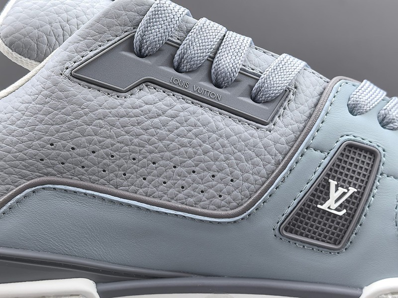 LV Trainer Sneaker 006