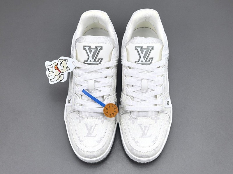 LV Trainer Sneaker 008