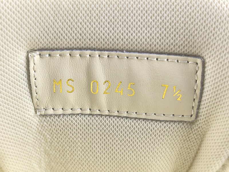 LV Trainer Sneaker 011