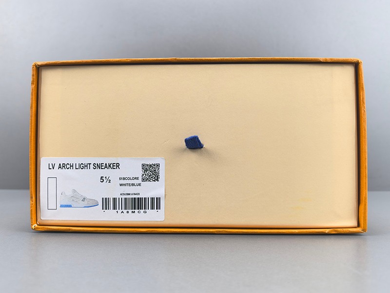 LV Trainer Sneaker 012