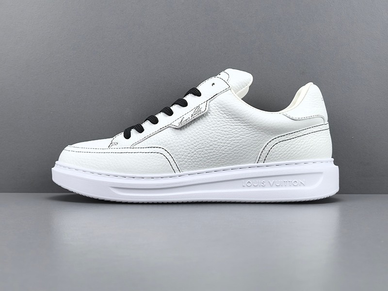 LV Trainer Sneaker 013