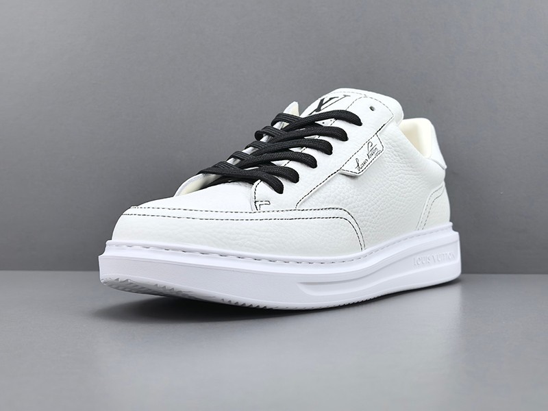 LV Trainer Sneaker 013